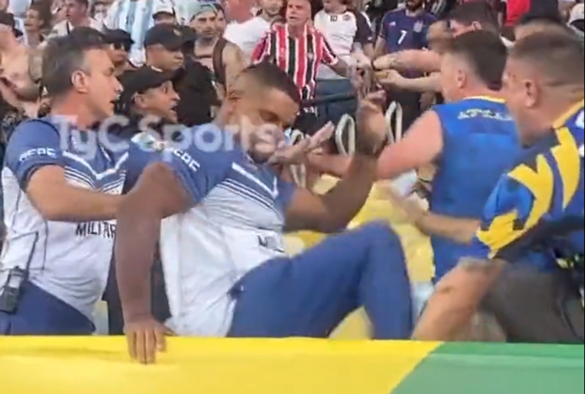 Scene violente la Brazilia - Argentina!