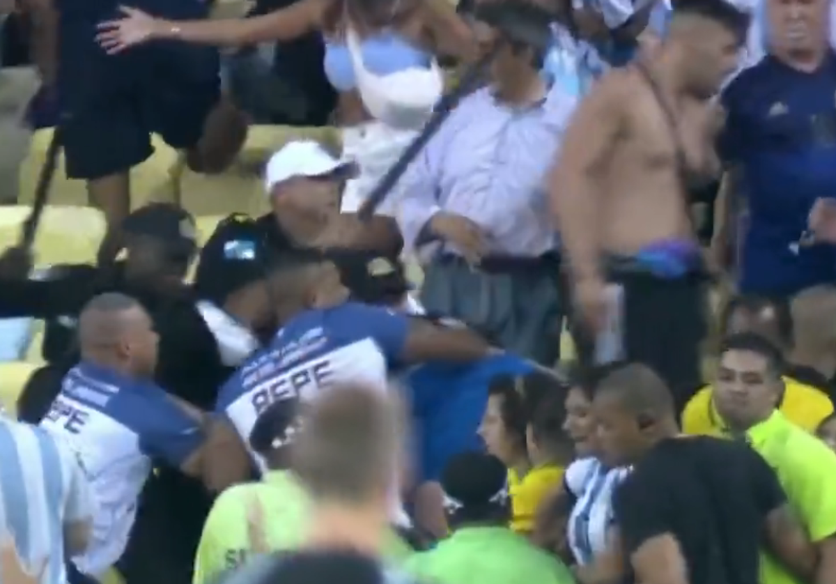 Scene violente la Brazilia - Argentina!
