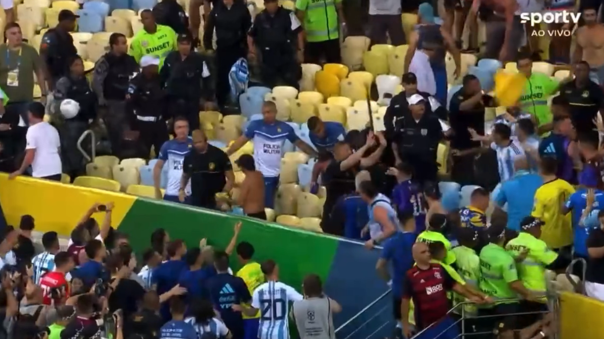 Scene violente la Brazilia - Argentina!