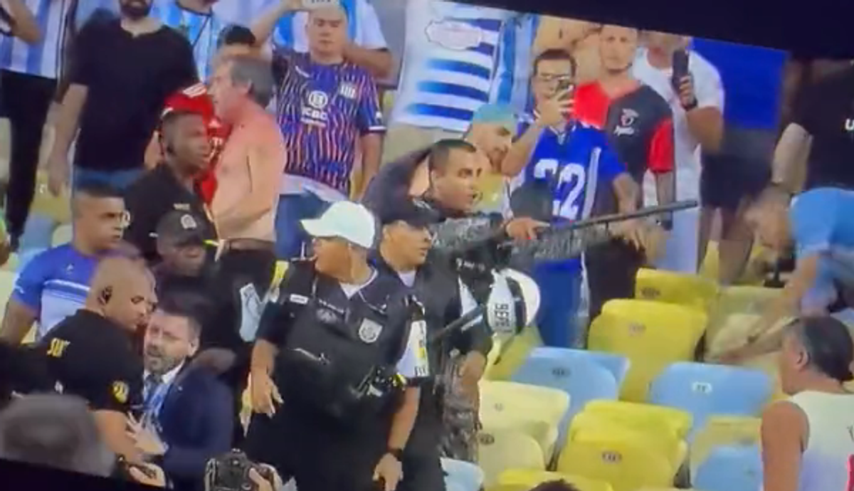 Scene violente la Brazilia - Argentina!