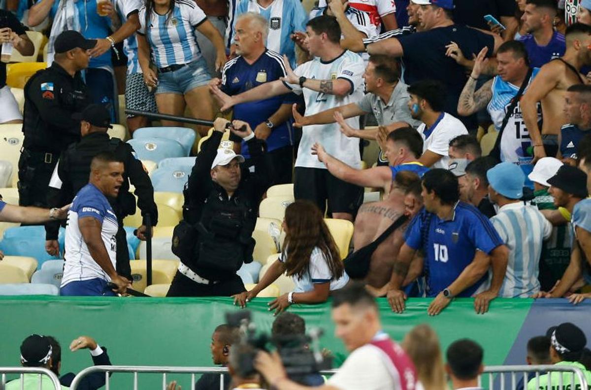 Scene violente la Brazilia - Argentina!