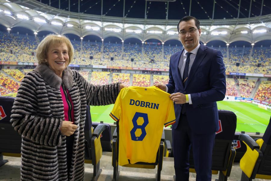Semn divin înainte de România - Elveția? Moment emoționant petrecut în loja Arenei Naționale