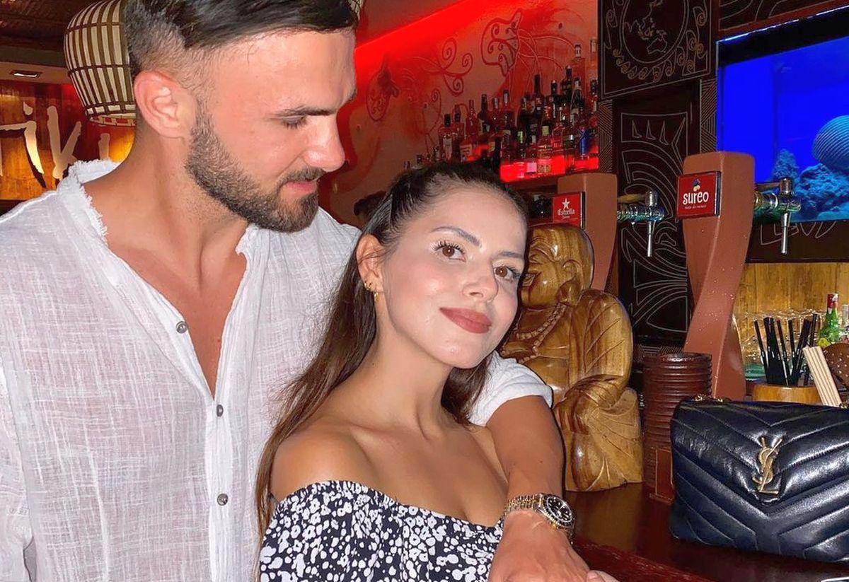 Ce mai face azi coșmarul României de la EURO 2016: a intrat în politică, joacă într-un campionat exotic și și-a găsit marea iubire pe Facebook