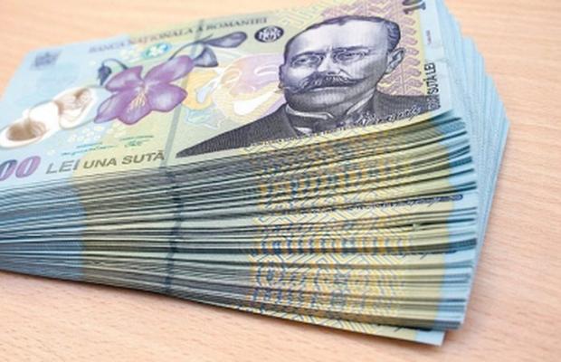 Bănci care refinanțează credite restante și oferte de la IFN-uri