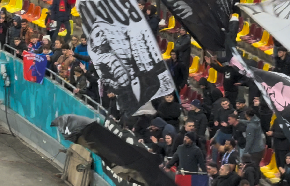 Ce s-a întâmplat la finalul meciului FCSB - Petrolul: reporterii GSP au surprins imaginile din fața peluzei