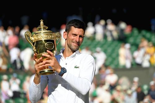 Novak Djokovic când a câștigat Wimbledon 2022 // foto: Imago