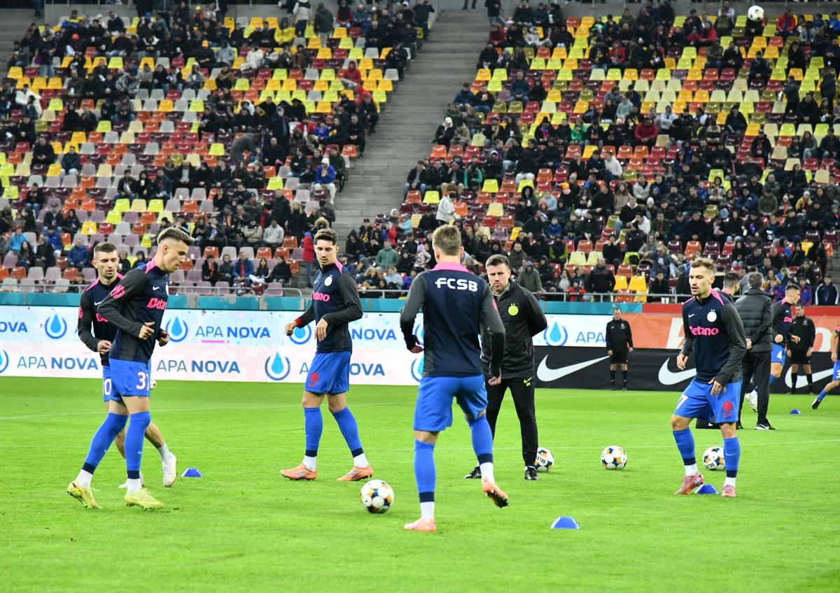 FCSB - Petrolul, imagini de la încălzire