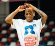 Jucătorii lui U-BT Cluj-Napoca, cu o dungă de ruj sub ochi, în duelul cu FMP Belgrad/Foto: Dragana Stjepanovic (aba-liga.com)