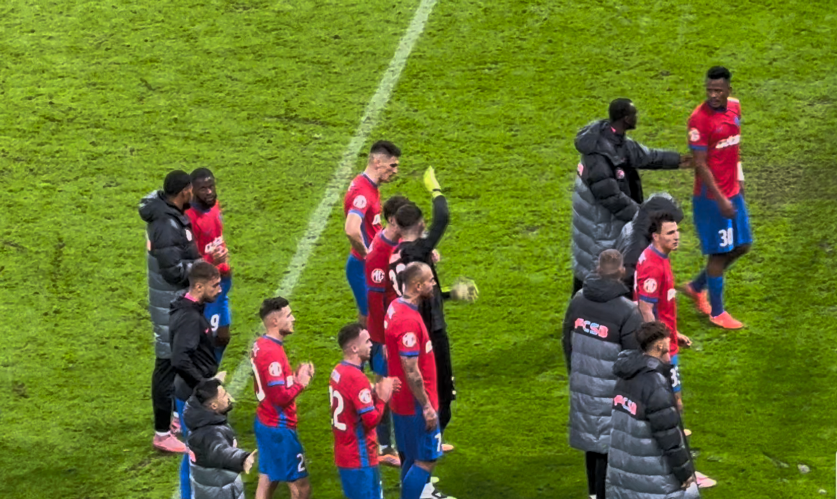 Imagini de la finalul meciului FCSB - Petrolul