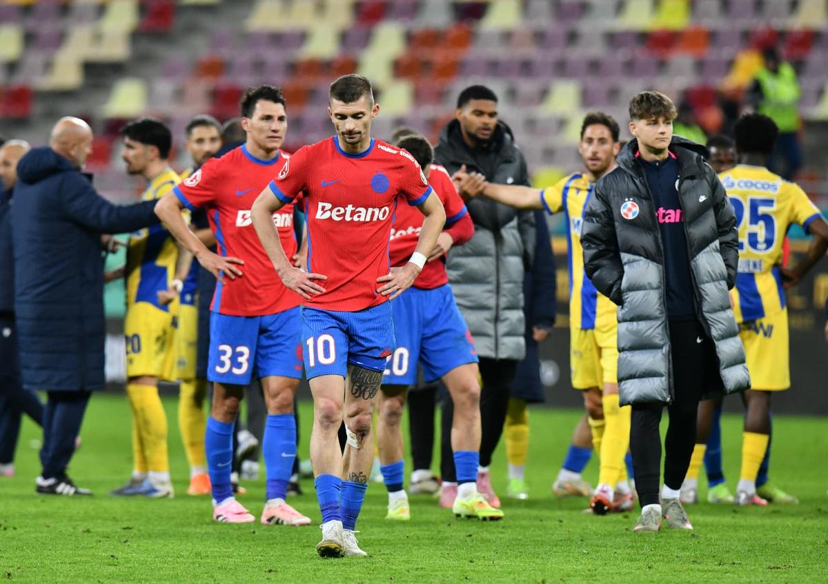 Imagini de la finalul meciului FCSB - Petrolul