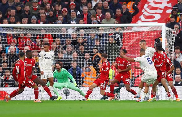 Minute de foc pe Anfield, încă un scandal în Premier League » Două faze controversate în Liverpool - Forest