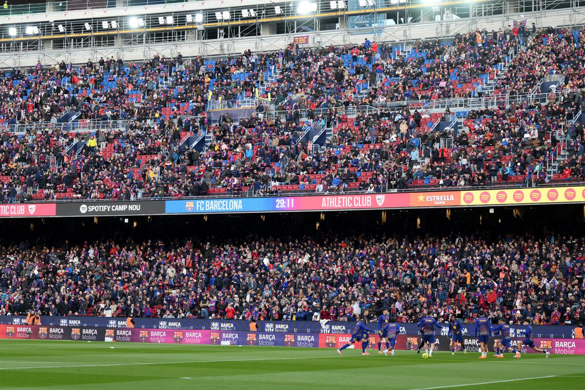Hansi Flick, fericit după debutul pe versiunea îmbunătățită a Camp Nou: „A fost una din acele zile”