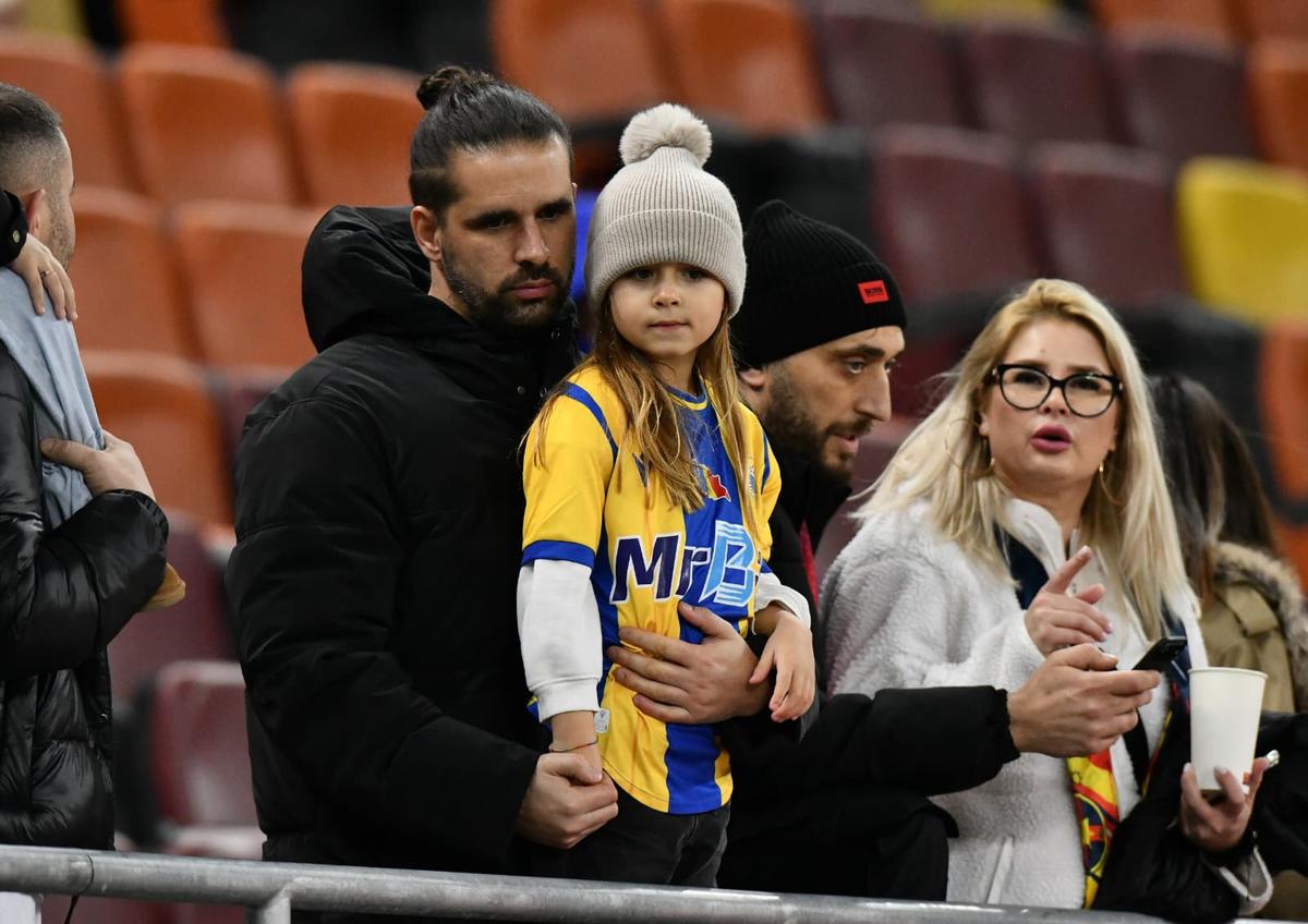 FCSB - Petrolul, imagini de la încălzire
