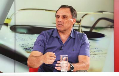 Basarab Panduru a avut 3 „clienți”, după Farul - Dinamo: „Ei doi n-au atins mingea. Lui Musi nu i-au băgat apă în piscină”