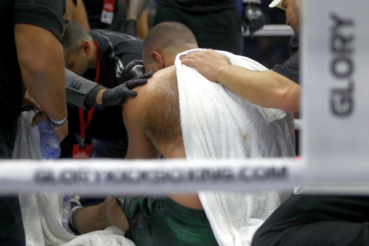BADRI HARI - RICO VERHOEVEN // Meci dramatic în Olanda! Badr Hari era la câteva minute de victorie, dar s-a accidentat și a abandonat