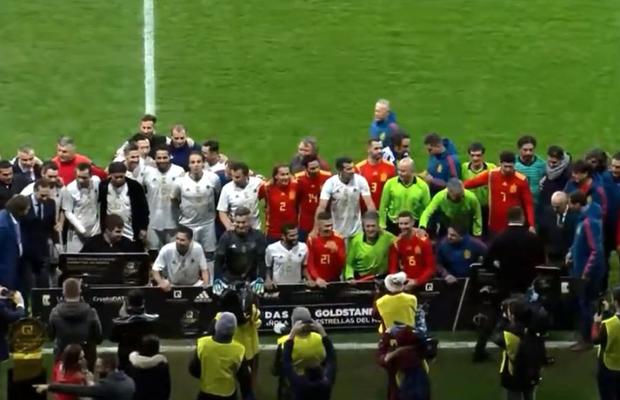 VIDEO Cosmin Olăroiu și Mirel Rădoi în fiesta golurilor! 12 reușite în meciul caritabil dintre legendele Spaniei și stelele lumii
