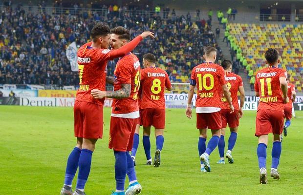 FCSB - CRAIOVA 2-0 // VIDEO + FOTO Vintilă termină anul pe podium, Pițurcă rămâne cu ironiile!