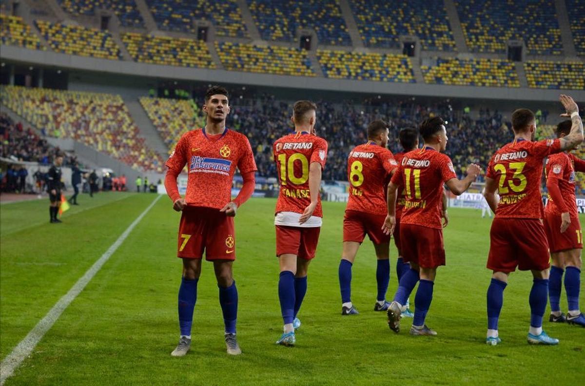 FCSB - CRAIOVA 2-0 // VIDEO + FOTO Vintilă termină anul pe podium, Pițurcă rămâne cu ironiile!