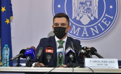 Eduard Novak, ministrul Sportului, a anunțat că a fost aprobat bugetul de 571 de milioane de lei pentru anul 2022, în creștere cu 50 de milioane față de 2021.