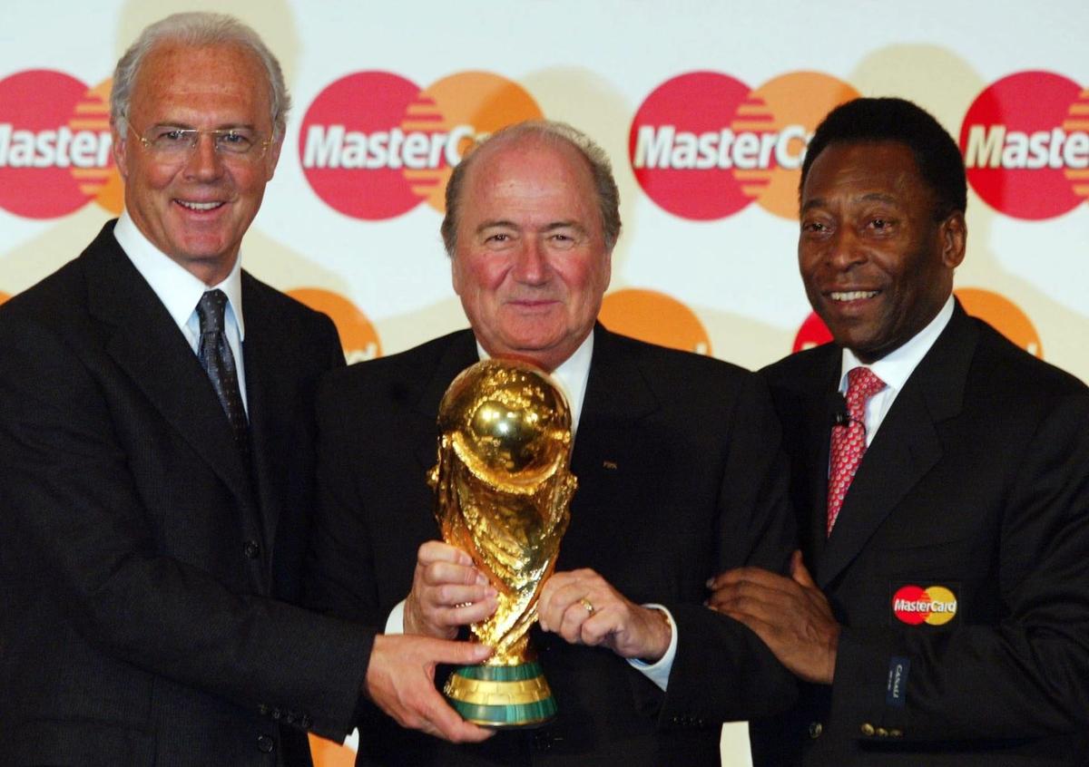 Marele Pelé a numit un român drept cel mai tare adversar de la CM 1970: „Intram kamikaze la fiecare duel! M-a scuipat pe teren”