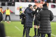 Reluarea meciului Dinamo - Voluntari, amânată mai bine de 5 minute » Motivul i-a înfuriat pe suporteri