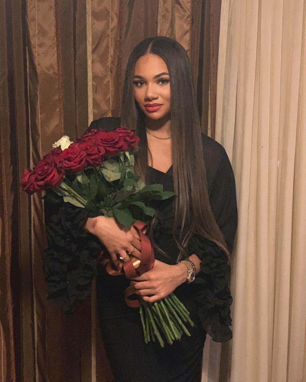 Elizabeth Omoregie, vedeta de la CSM București, și-a arătat tatuajul ascuns: „Nu multă lume știa!” + vrea să o convingă și pe Neagu