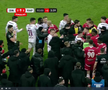 Ce s-a întâmplat pe gazon, la câteva secunde după finalul derby-ului! Șumudică a mers la galerie și a „țipat” către ultrași: „Bă, vă zic eu!”