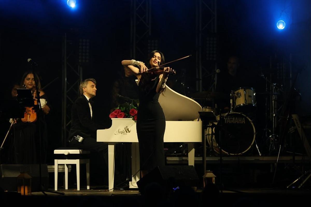Jana Ceklanovic,  violonista care i-a sedus pe fanii lui Dinamo
