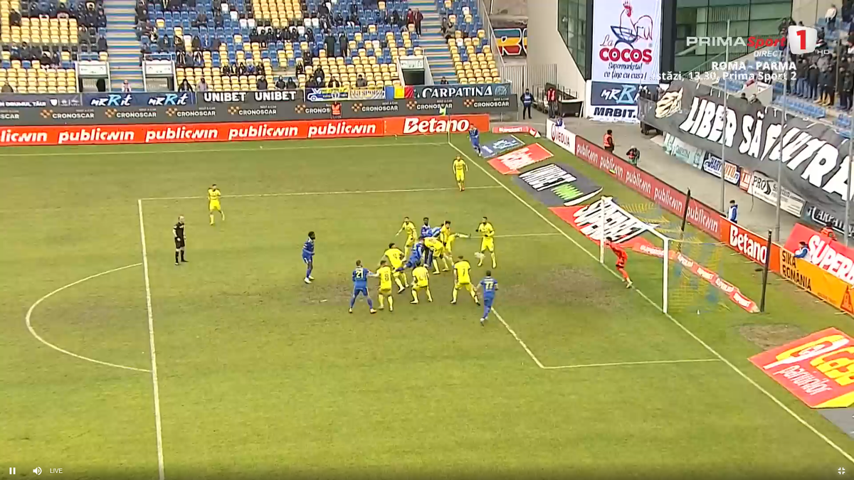 Gafa finalului de an » Eroare de curtea școlii în Petrolul - Slobozia