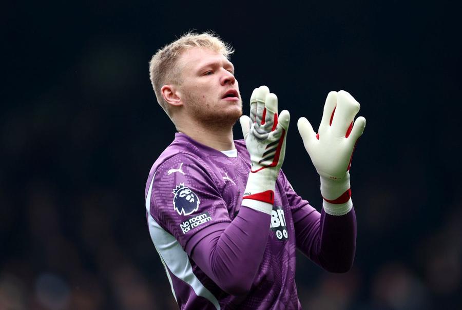 Aaron Ramsdale / Foto: Getty Images Imagini inedite în Premier League » Ce mănuși speciale a folosit fostul portar al naționalei Angliei