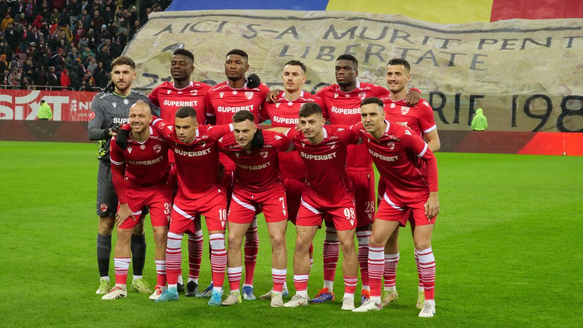 Cum intră ultrașii cu petarde și torțe fără să fie prinși? Ipoteză surprinzătoare în direct, după Dinamo - Rapid: „Prietenii, complicități!”