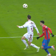 Rapid a cerut penalty în prelungirile derby-ului cu FCSB // FOTO: captură Orange Sport