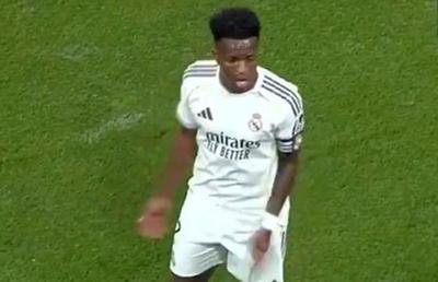 S-a aflat acum! Un cititor pe buze a descifrat răbufnirea lui Vinicius la adresa fanilor lui Real Madrid » A „scăpat” și o înjurătură