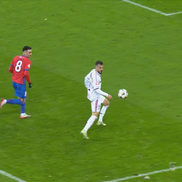Rapid a cerut penalty în prelungirile derby-ului cu FCSB // FOTO: captură Orange Sport