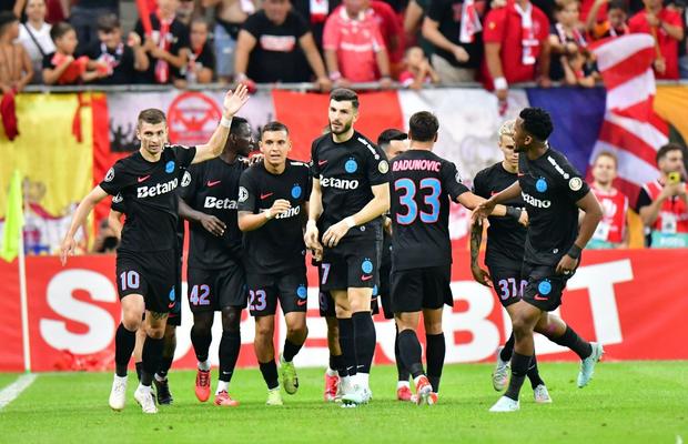 Veste neașteptată la FCSB: „Merge cu noi în cantonament. Face progrese uluitoare”