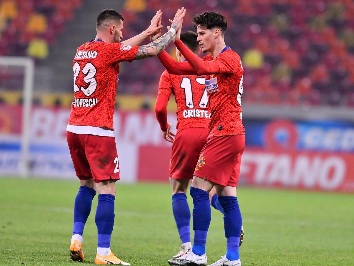EXCLUSIV Pe ce au ajuns jucătorii de la FCSB să parieze în vestiar după deciziile lui Becali