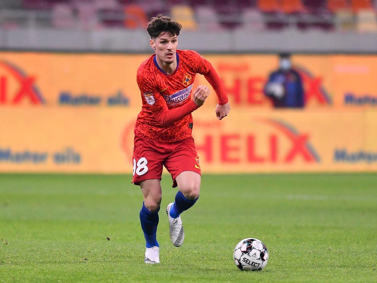 EXCLUSIV Pe ce au ajuns jucătorii de la FCSB să parieze în vestiar după deciziile lui Becali