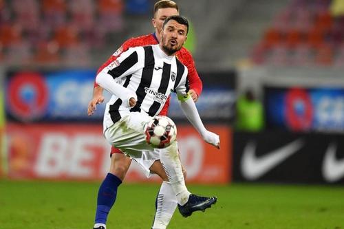 Constantin Budescu, într-un meci FCSB - Astra Giurgiu