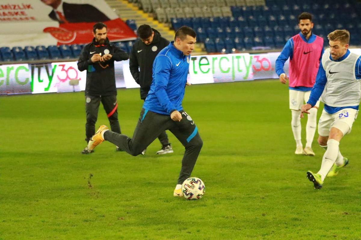 FOTO. Istanbul Bașakșehir - Rizespor 1-1 » Echipa lui Șumudică i-a ținut piept campioanei! Urmează șocul cu Fenerbahce