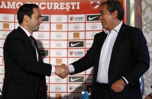 Pablo Cortacero neagă orice teorie a conspirației. Spune că nu dorește falimentarea lui Dinamo, nu îl cunoaște pe Nicolae Badea, iar relația cu Ionuț Negoiță a fost una pur profesională.