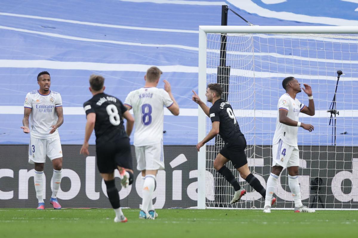 Real se salvează în prelungiri cu Elche! » Benzema, primul penalty ratat în tricoul madrilenilor