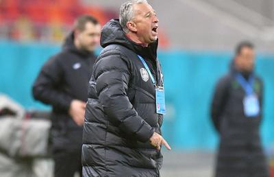 FCSB - CFR CLUJ 3-3. Dan Petrescu nu s-a abținut: „Regret că am făcut schimbarea asta! Așa nu ajungi campion!”