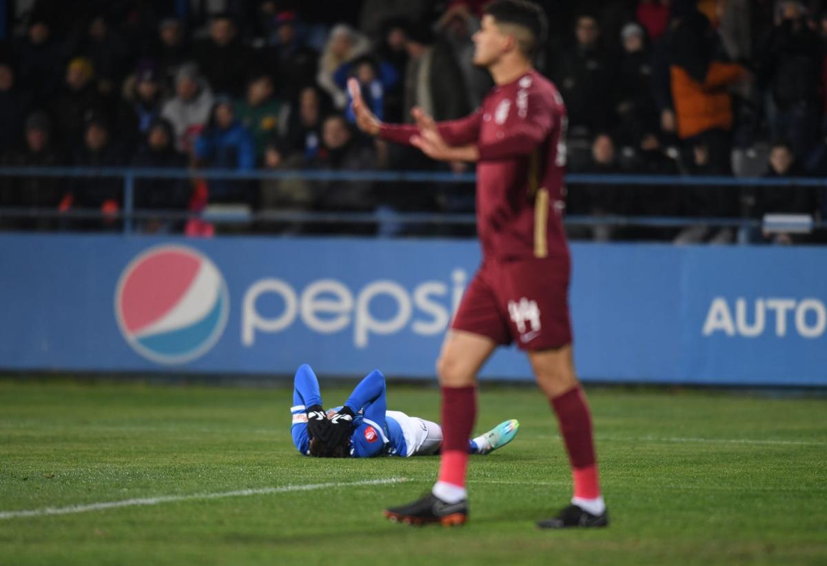 După eșecul cu CFR Cluj, Hagi a fost întrebat despre plecarea-surpriză de la Farul: „I-am făcut un bine!” + s-a luat de jucători: „S-a crezut Beckenbauer și a greșit tot!”