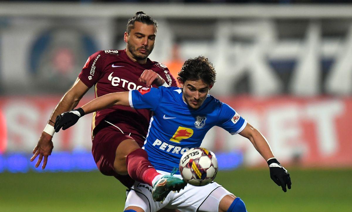 Istvan Kovacs a avut nevoie de VAR pentru un penalty cât casa în Farul - CFR Cluj