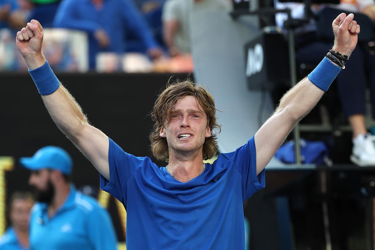 Elevul lui Patrick Mouratoglou, eliminat dramatic la Australian Open 2023! A ratat două mingi de meci în decisiv și a avut 5-0 în ultimul tiebreak