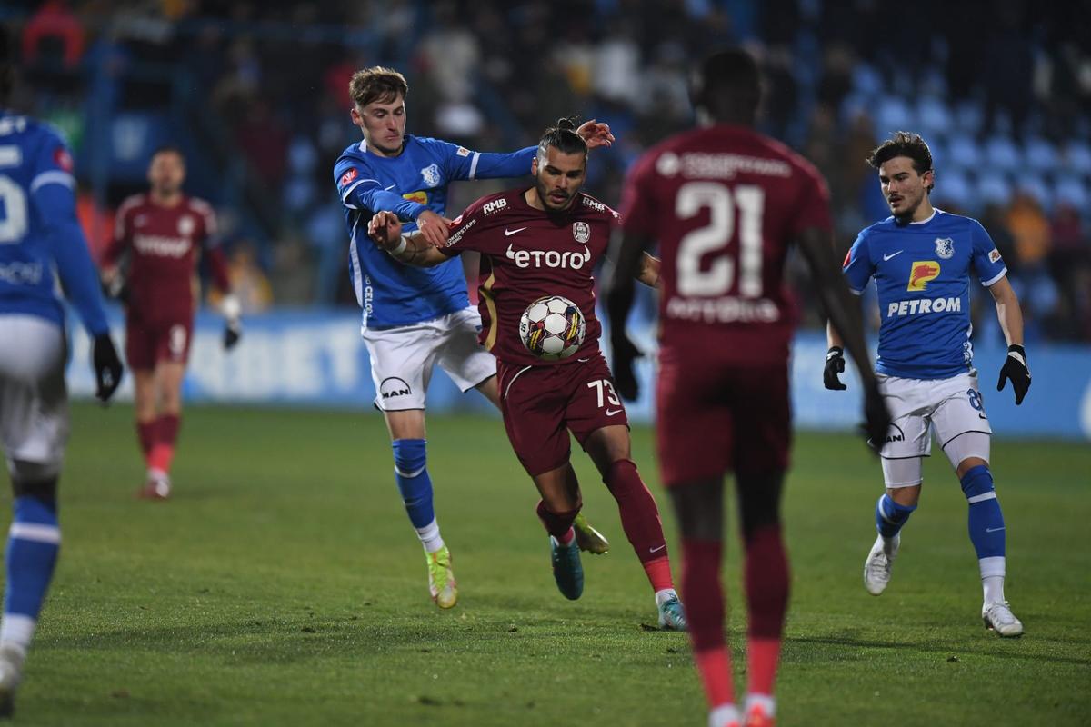 Ce transformare pentru fotbalistul indispensabil al lui Petrescu! Cel mai bun sezon din carieră, cotă refăcută și pole-position pentru națională