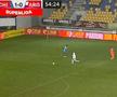 Arnold Garita, atacantul lui FC Argeș, a beneficiat de un cadou primit din partea defensivei Chindiei Târgoviște. Atacantul a egalat în minutul 54, cu poarta goală/ foto: captură Orange Sport