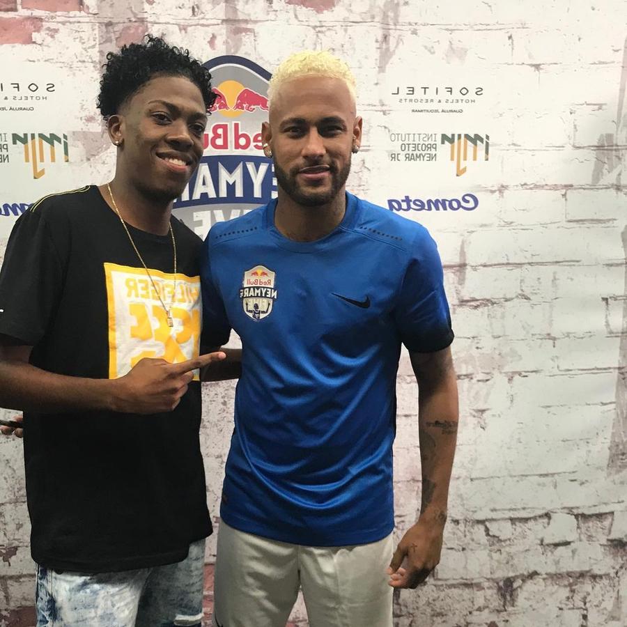 A semnat în Superliga de la amatori și s-a prezentat de unul singur pe Instagram!