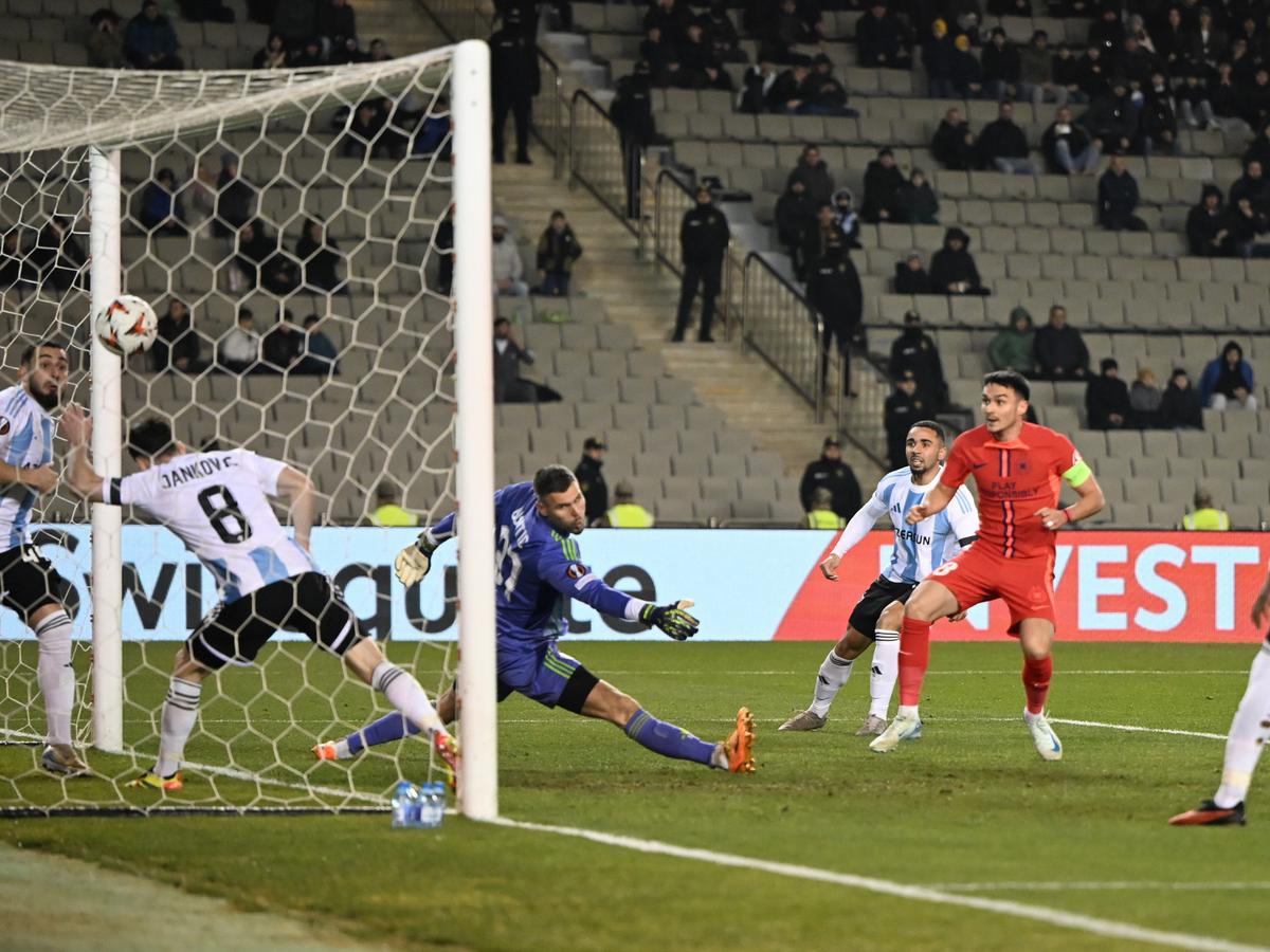 Antrenorul lui Qarabag a remarcat un detaliu în eșecul cu FCSB: „Îi felicit!”