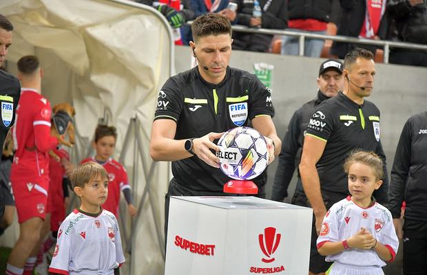 Revoluție în Superligă: noua tehnologie va fi implementată începând din play-off! „E un salt extraordinar”